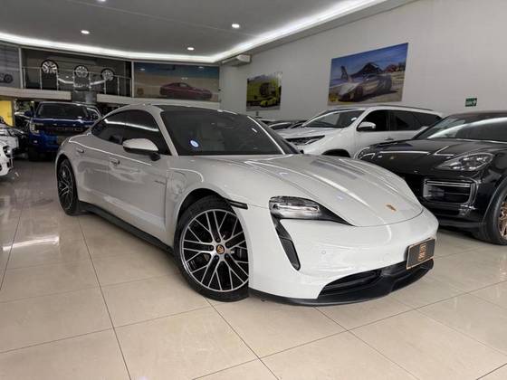 PORSCHE TAYCAN ELÉTRICO